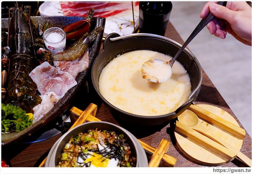 台中首見漂浮松阪豬就在千波苑鍋物，火鍋270元起還可免費停車