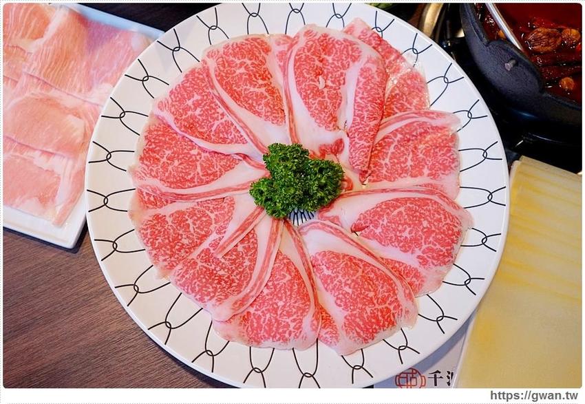 沙鹿新開火鍋店,火鍋套餐最低不用300元還可以免費停車!也有現撈海鮮和日本和牛喔~