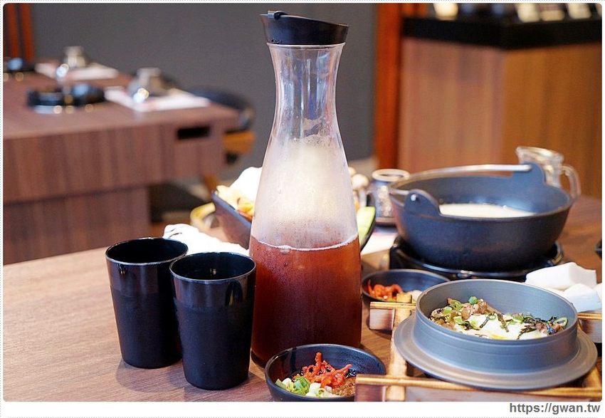 沙鹿新開火鍋店,火鍋套餐最低不用300元還可以免費停車!也有現撈海鮮和日本和牛喔~