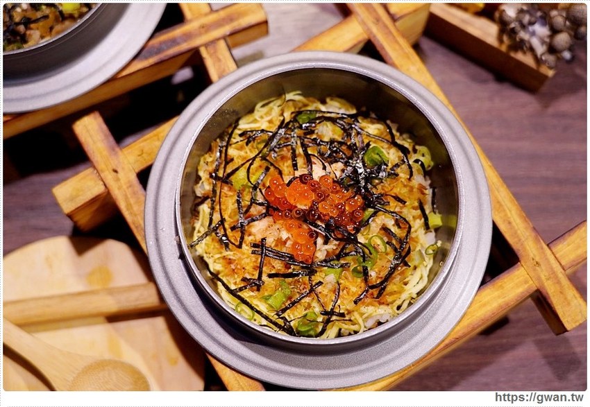 台中首見漂浮松阪豬就在千波苑鍋物，火鍋270元起還可免費停車