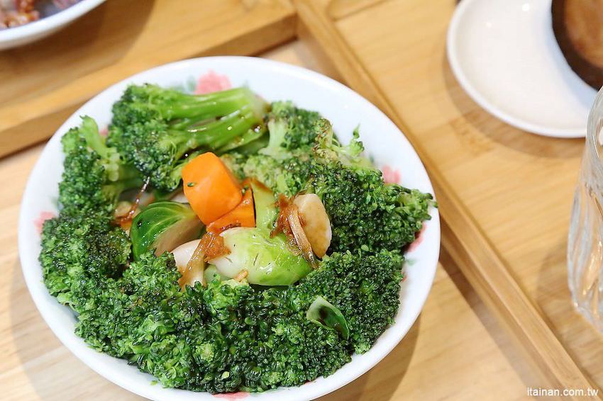 湯城鵝肉~檜意森活村隱藏版美食，日式老屋裡傳承3代走文創風的鵝肉! - 台南好Food遊