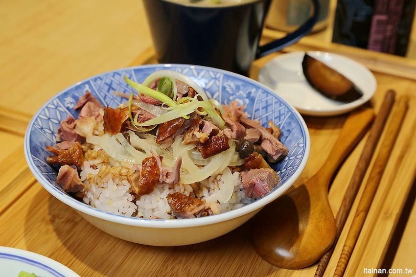 湯城鵝肉~檜意森活村隱藏版美食，日式老屋裡傳承3代走文創風的鵝肉! - 台南好Food遊