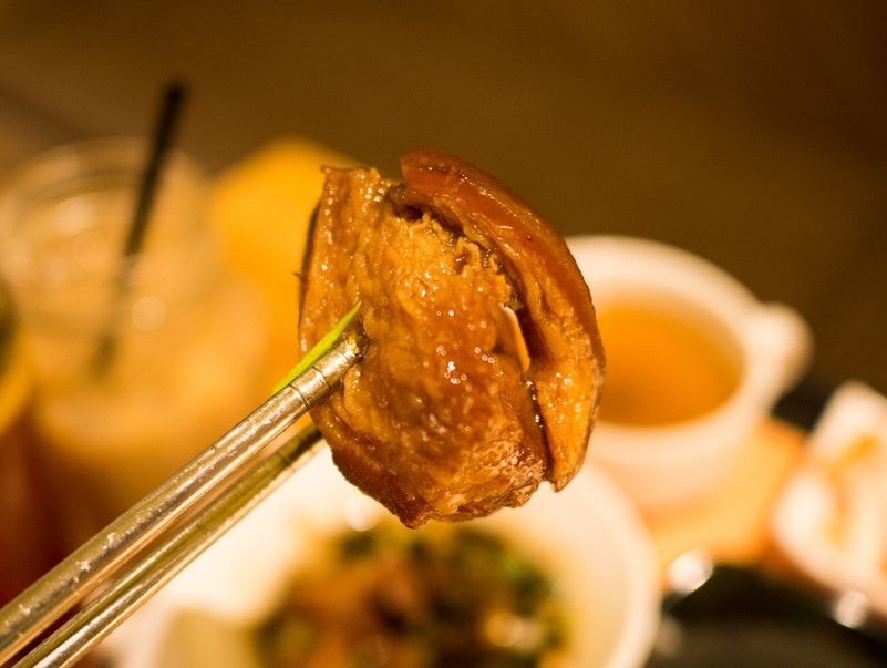 【新北三重】阿柑鹽焗甘榜雞、海南雞飯，口味獨特用料實在的異國美食，新北三重聚餐