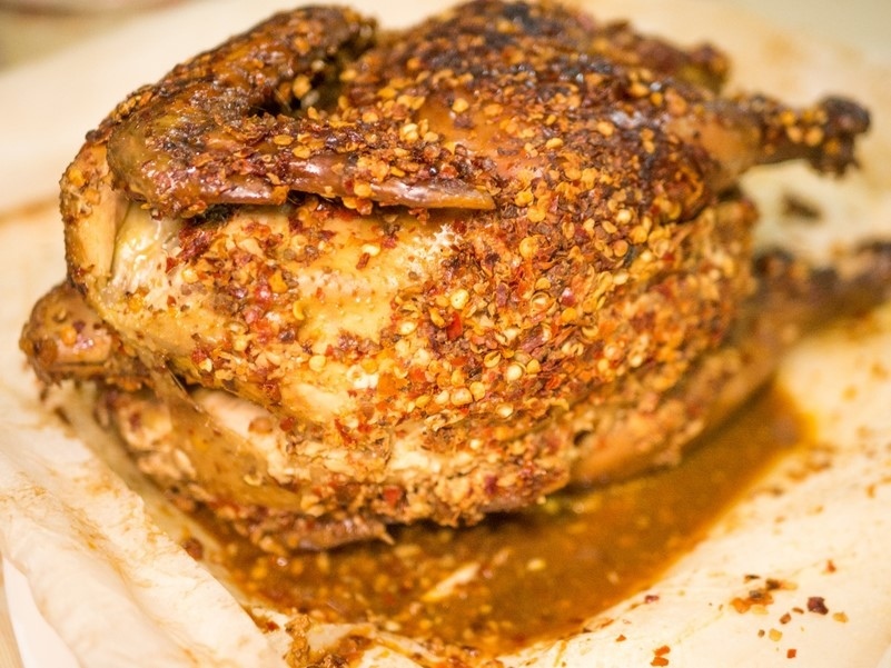 【新北三重】阿柑鹽焗甘榜雞、海南雞飯，口味獨特用料實在的異國美食，新北三重聚餐