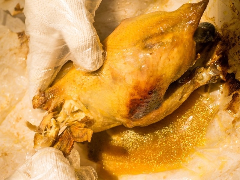 【新北三重】阿柑鹽焗甘榜雞、海南雞飯，口味獨特用料實在的異國美食，新北三重聚餐