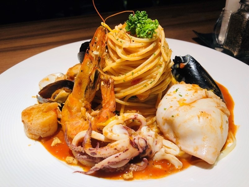 【內湖瑞光路】洋城義大利餐廳，焗烤、海鮮美味，森林系裝潢氣氛舒適