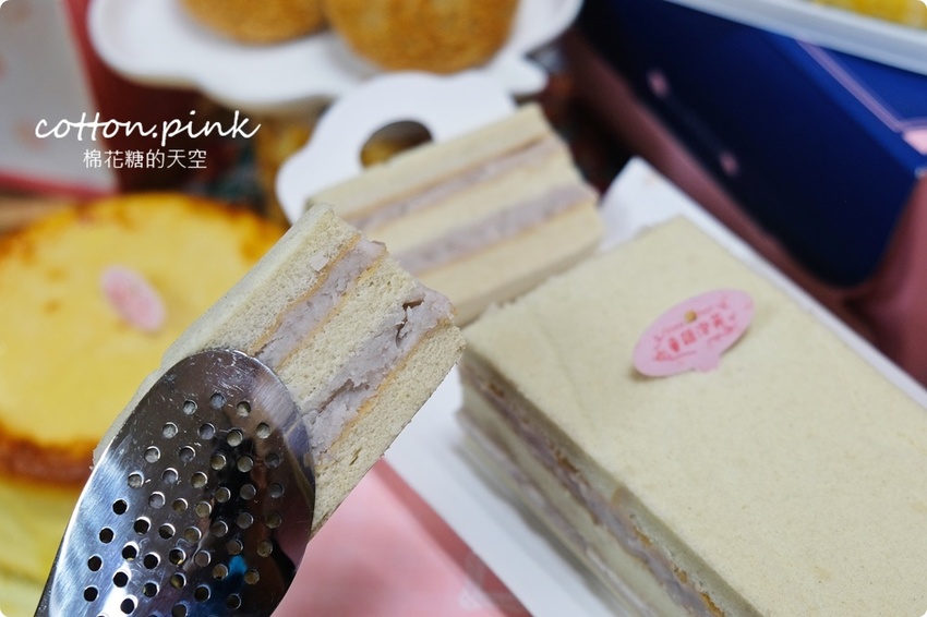 逢甲夜市最便宜的泡芙在這裡!童話泡芙母親節蛋糕優惠中、最新雙餡泡芙一樣爆漿耶!