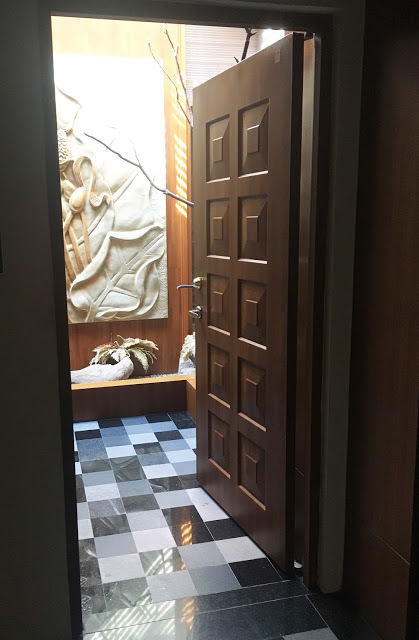 [中壢住宿] 摩斯時尚汽車旅館｜隱身靜謐住宅區的時尚Villa，平價享有豪宅裝潢、游泳池、KTV、按摩浴缸、黃金雨、蒸氣浴等奢侈享受！