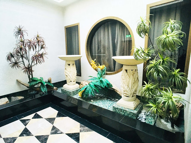 [中壢住宿] 摩斯時尚汽車旅館｜隱身靜謐住宅區的時尚Villa，平價享有豪宅裝潢、游泳池、KTV、按摩浴缸、黃金雨、蒸氣浴等奢侈享受！