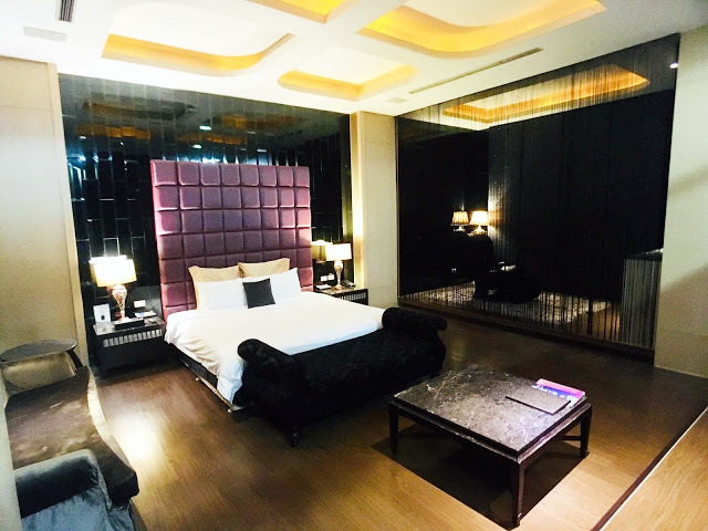 [中壢住宿] 摩斯時尚汽車旅館｜隱身靜謐住宅區的時尚Villa，平價享有豪宅裝潢、游泳池、KTV、按摩浴缸、黃金雨、蒸氣浴等奢侈享受！