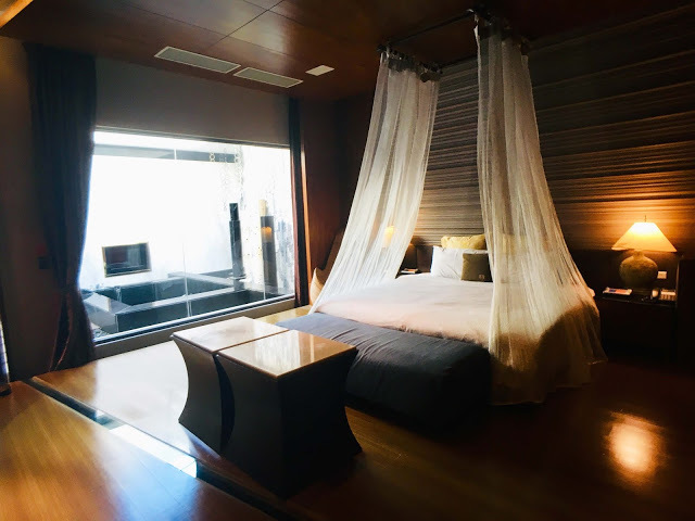 [中壢住宿] 摩斯時尚汽車旅館｜隱身靜謐住宅區的時尚Villa，平價享有豪宅裝潢、游泳池、KTV、按摩浴缸、黃金雨、蒸氣浴等奢侈享受！