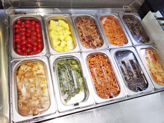 [中壢住宿] 摩斯時尚汽車旅館｜隱身靜謐住宅區的時尚Villa，平價享有豪宅裝潢、游泳池、KTV、按摩浴缸、黃金雨、蒸氣浴等奢侈享受！