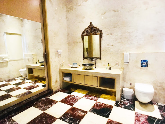 [中壢住宿] 摩斯時尚汽車旅館｜隱身靜謐住宅區的時尚Villa，平價享有豪宅裝潢、游泳池、KTV、按摩浴缸、黃金雨、蒸氣浴等奢侈享受！