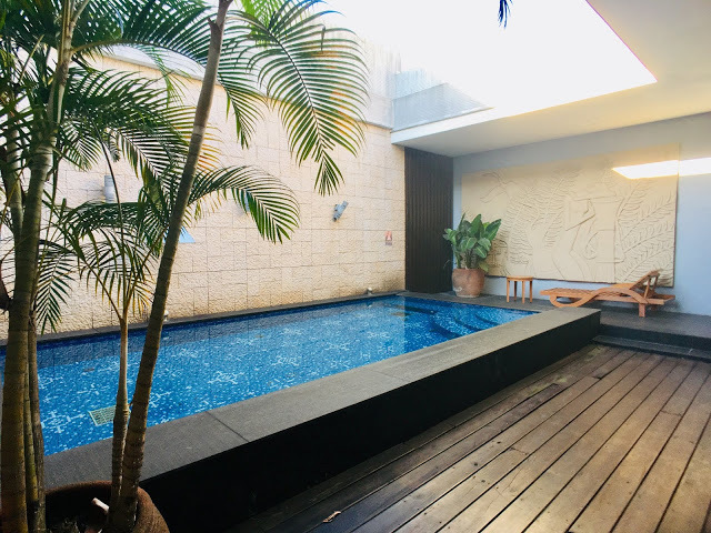 [中壢住宿] 摩斯時尚汽車旅館｜隱身靜謐住宅區的時尚Villa，平價享有豪宅裝潢、游泳池、KTV、按摩浴缸、黃金雨、蒸氣浴等奢侈享受！