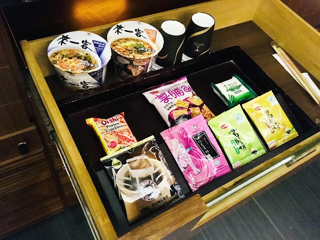 [中壢住宿] 摩斯時尚汽車旅館｜隱身靜謐住宅區的時尚Villa，平價享有豪宅裝潢、游泳池、KTV、按摩浴缸、黃金雨、蒸氣浴等奢侈享受！