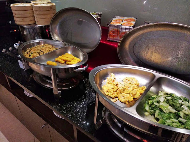 [中壢住宿] 摩斯時尚汽車旅館｜隱身靜謐住宅區的時尚Villa，平價享有豪宅裝潢、游泳池、KTV、按摩浴缸、黃金雨、蒸氣浴等奢侈享受！