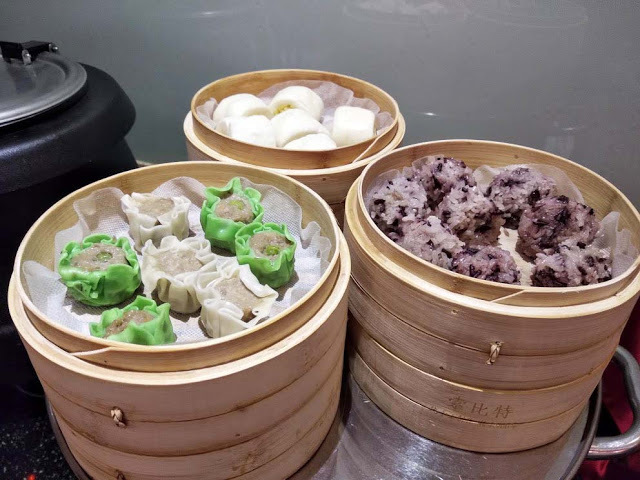 [中壢住宿] 摩斯時尚汽車旅館｜隱身靜謐住宅區的時尚Villa，平價享有豪宅裝潢、游泳池、KTV、按摩浴缸、黃金雨、蒸氣浴等奢侈享受！