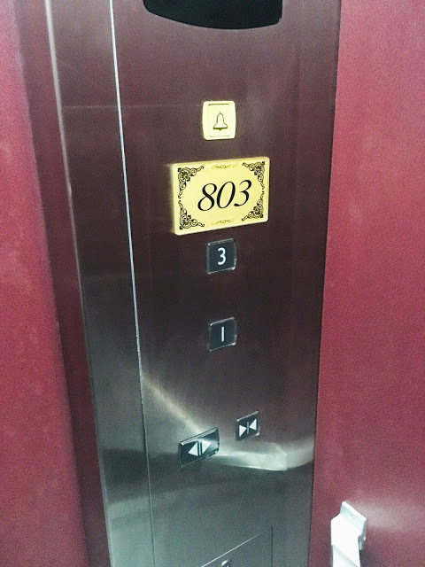 [中壢住宿] 摩斯時尚汽車旅館｜隱身靜謐住宅區的時尚Villa，平價享有豪宅裝潢、游泳池、KTV、按摩浴缸、黃金雨、蒸氣浴等奢侈享受！