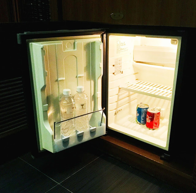 [中壢住宿] 摩斯時尚汽車旅館｜隱身靜謐住宅區的時尚Villa，平價享有豪宅裝潢、游泳池、KTV、按摩浴缸、黃金雨、蒸氣浴等奢侈享受！