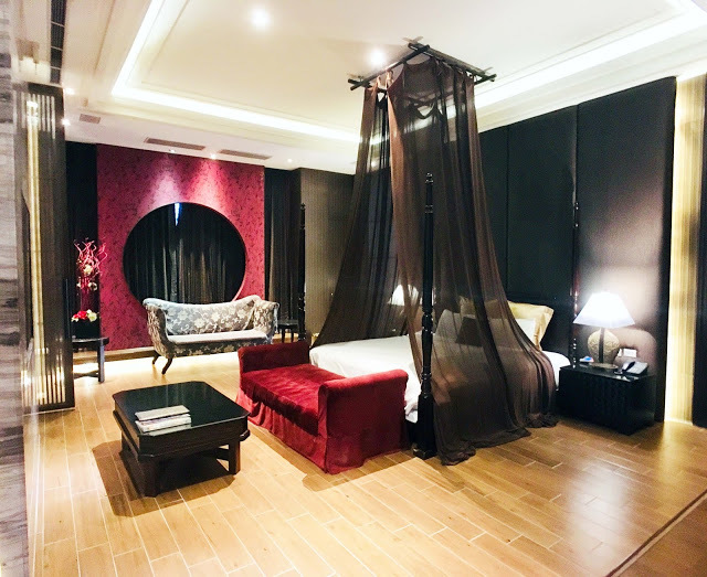 [中壢住宿] 摩斯時尚汽車旅館｜隱身靜謐住宅區的時尚Villa，平價享有豪宅裝潢、游泳池、KTV、按摩浴缸、黃金雨、蒸氣浴等奢侈享受！