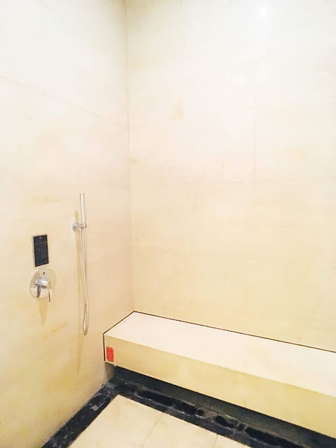 [中壢住宿] 摩斯時尚汽車旅館｜隱身靜謐住宅區的時尚Villa，平價享有豪宅裝潢、游泳池、KTV、按摩浴缸、黃金雨、蒸氣浴等奢侈享受！