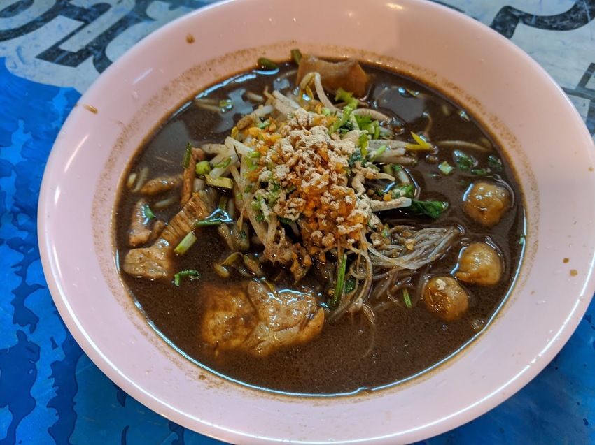 哈哈羅55泰式船麵交通  台北市大安區信義路四段355號  泰式宵夜  信義路泰式  光復南路泰式船麵   台北市信義區信義路四段355號    泰國米粉湯