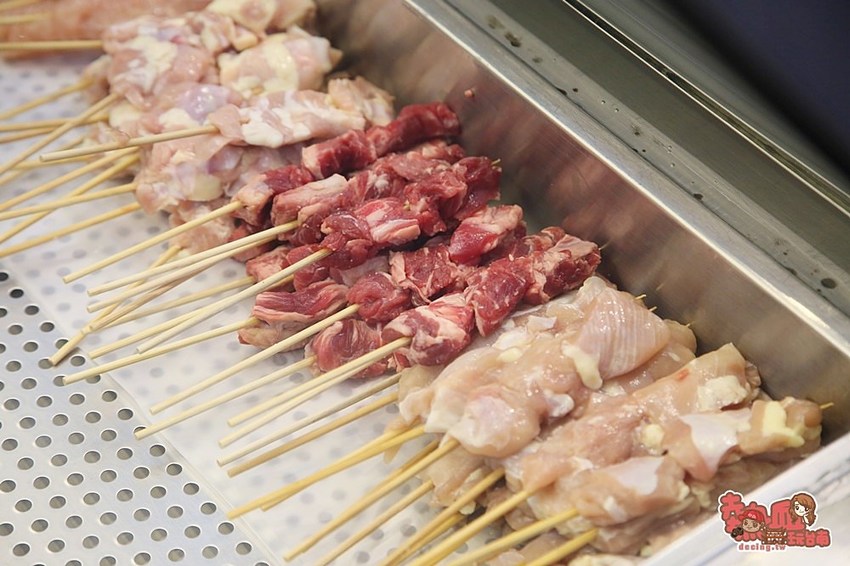 【台南美食】居酒屋老闆改行！這裡的日式串炸只要15元就可以吃到啦：福吉串炸 - 熱血玩台南。跳躍新世界