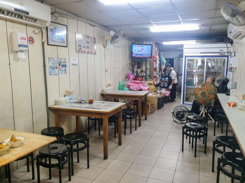 source: imgur.com 台北中正|國都甜不辣-古亭老店,鹹甜滋味的甜不辣