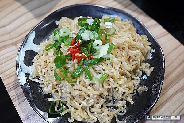 三重火鍋推薦【鍋式飢逅】好吃再訪平價健康美味鍋物/三重親子餐廳附兒童遊戲區/三重美食推薦