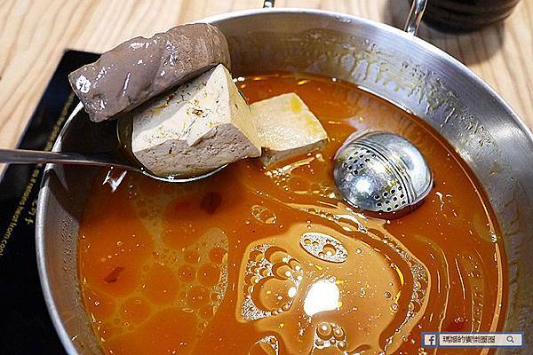 三重火鍋推薦【鍋式飢逅】好吃再訪平價健康美味鍋物/三重親子餐廳附兒童遊戲區/三重美食推薦