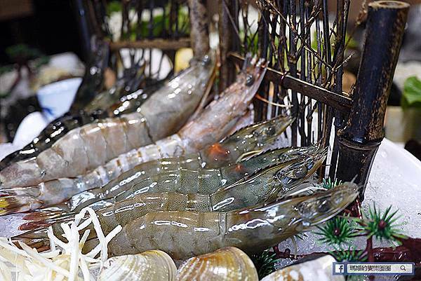 三重火鍋推薦【鍋式飢逅】好吃再訪平價健康美味鍋物/三重親子餐廳附兒童遊戲區/三重美食推薦