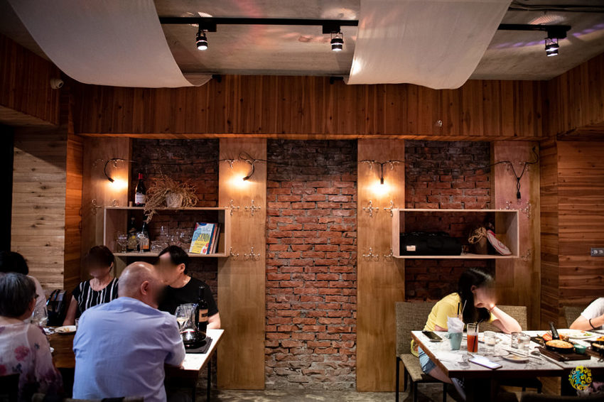 台北餐酒館》PS TAPAS smoke house - 西班牙煙燻小酒館 精選獨到的道地西班牙餐酒文化 - 時空幻境 凌雲江海清