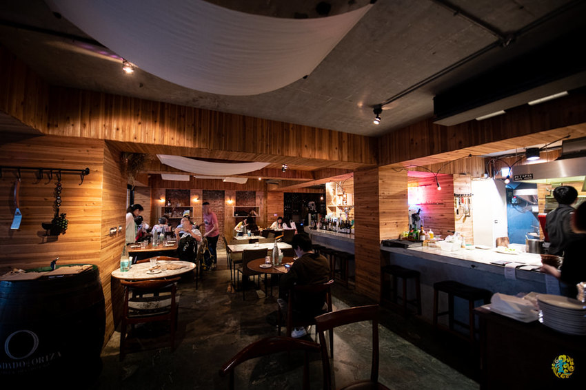 台北餐酒館》PS TAPAS smoke house - 西班牙煙燻小酒館 精選獨到的道地西班牙餐酒文化 - 時空幻境 凌雲江海清