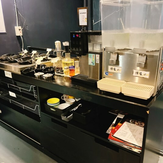 桃園中壢市區高CP值火鍋推薦—福柒涮涮鍋,從湯頭、肉片、手搖飲再到甜點通通一條龍服務!怎麼吃都划算