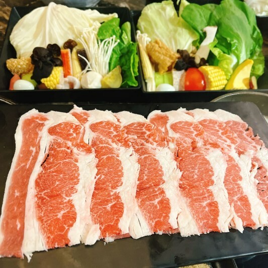 桃園中壢市區高CP值火鍋推薦—福柒涮涮鍋,從湯頭、肉片、手搖飲再到甜點通通一條龍服務!怎麼吃都划算