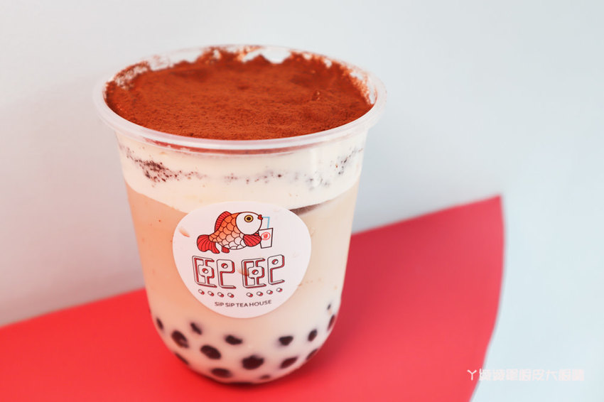 新竹飲料外送推薦熙熙茶飲！超大立體飲料杯在新竹！週年慶指定飲品買一送一