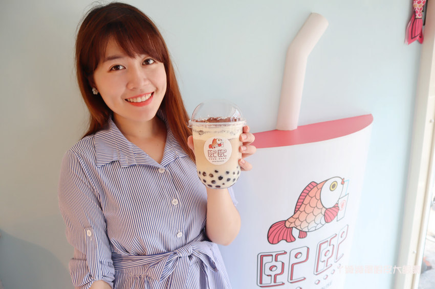 新竹飲料外送推薦熙熙茶飲!超大立體飲料杯在新竹!週年慶指定飲品買一送一