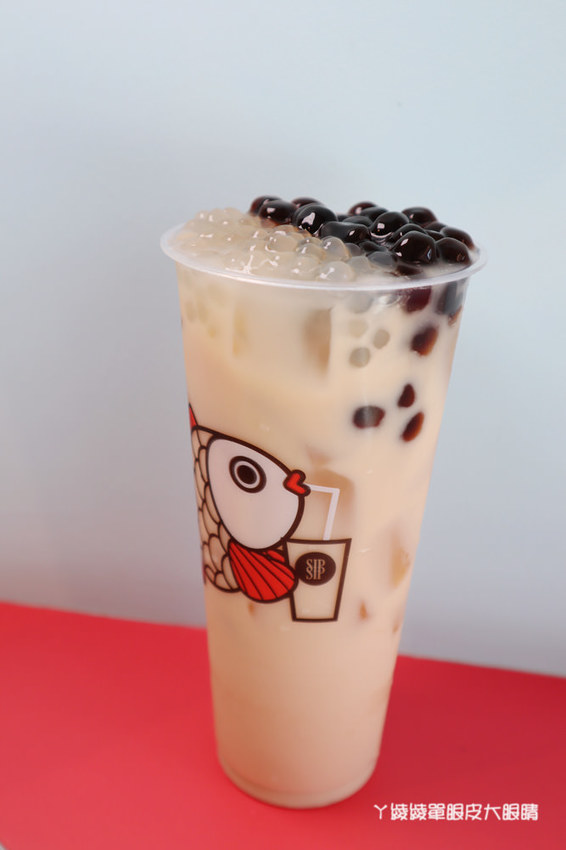 新竹飲料外送推薦熙熙茶飲!超大立體飲料杯在新竹!週年慶指定飲品買一送一