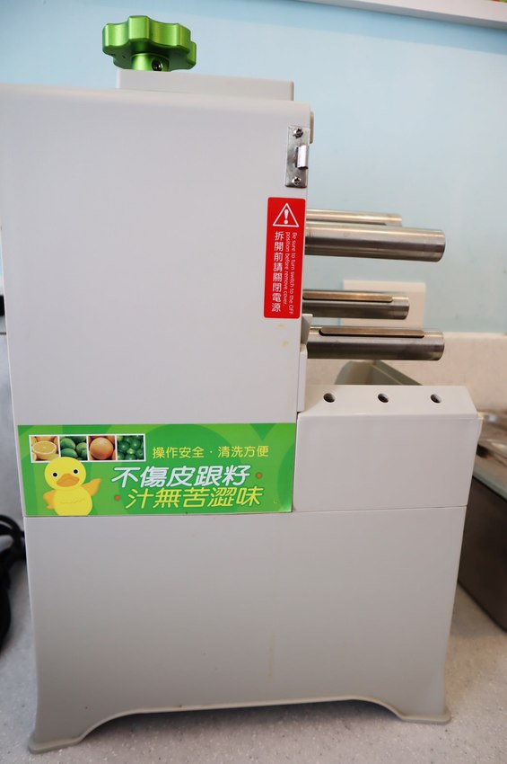 新竹飲料外送推薦熙熙茶飲！超大立體飲料杯在新竹！週年慶指定飲品買一送一