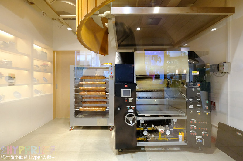 KafeD,KafeD菜單,台中下午茶,台中南屯下午茶,台中南屯甜點,台中南屯美食,台中咖啡,台中甜點,台中美食,咖啡滴,德勒斯登河岸咖啡館,德式咖啡廳,德式年輪蛋糕,精品咖啡 @強生與小吠的Hyper人蔘~