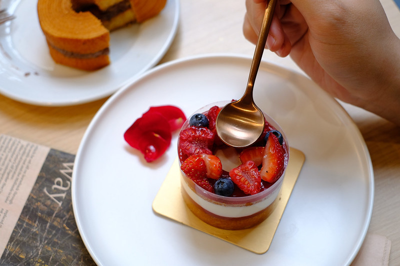 KafeD,KafeD菜單,台中下午茶,台中南屯下午茶,台中南屯甜點,台中南屯美食,台中咖啡,台中甜點,台中美食,咖啡滴,德勒斯登河岸咖啡館,德式咖啡廳,德式年輪蛋糕,精品咖啡 @強生與小吠的Hyper人蔘~