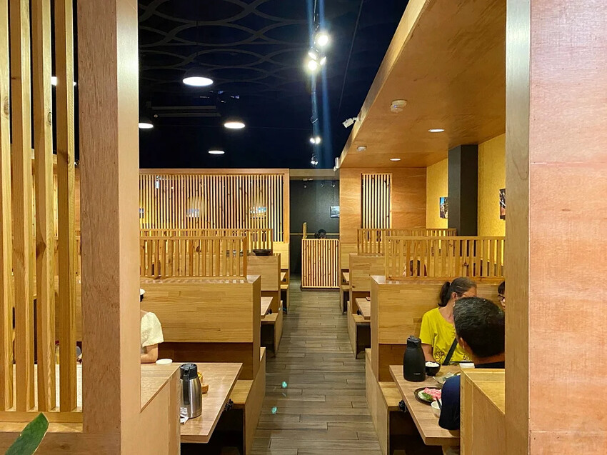 Google 評論4.8顆星的烤物燒肉店，近捷運站，有特約停車場!! | 澄居烤物燒肉文心店