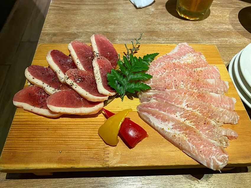 Google 評論4.8顆星的烤物燒肉店，近捷運站，有特約停車場!! | 澄居烤物燒肉文心店