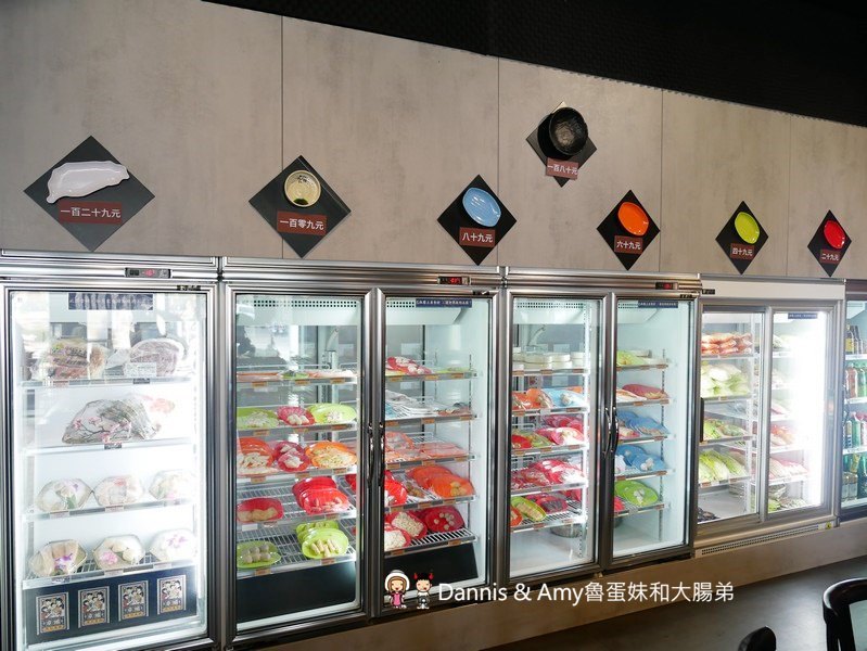 《新竹美食》復古好拍又好吃的火鍋餐廳推薦-韋爐復刻食鍋。自助式計價想吃什麼拿什麼。新鮮現切肉品夜間限定時段肉量激增三倍優惠。814冰棒,明治冰淇淋吃到飽 ︱(影片) 《新竹美食》復古好拍又好吃的火鍋餐廳推薦-韋爐復刻食鍋。自助式計價想吃什麼拿什麼。新鮮現切肉品夜間限定時段肉量激增三倍優惠。814冰棒,明治冰淇淋吃到飽 ︱(影片)