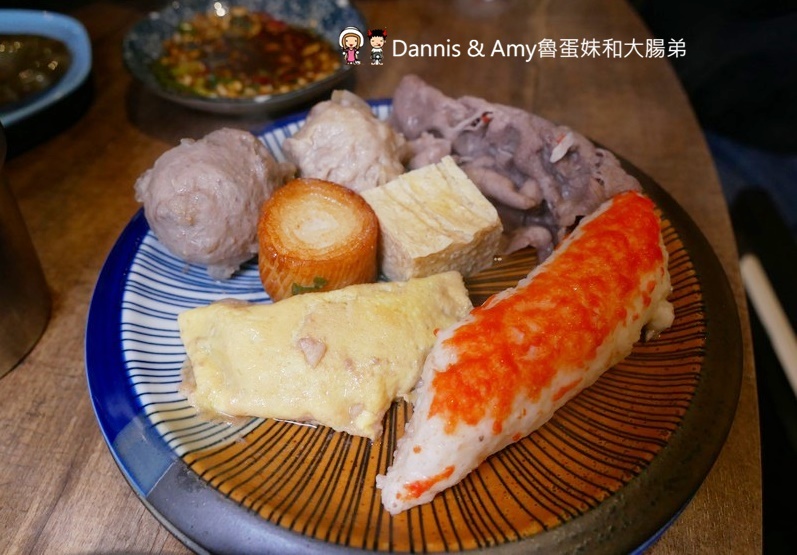 《新竹美食》復古好拍又好吃的火鍋餐廳推薦-韋爐復刻食鍋。自助式計價想吃什麼拿什麼。新鮮現切肉品夜間限定時段肉量激增三倍優惠。814冰棒,明治冰淇淋吃到飽 ︱(影片) 《新竹美食》復古好拍又好吃的火鍋餐廳推薦-韋爐復刻食鍋。自助式計價想吃什麼拿什麼。新鮮現切肉品夜間限定時段肉量激增三倍優惠。814冰棒,明治冰淇淋吃到飽 ︱(影片)