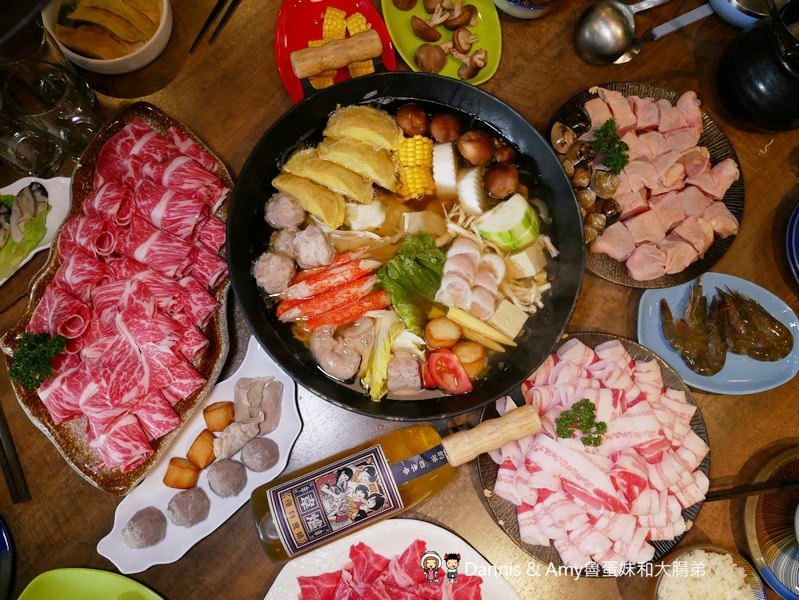 《新竹美食》復古好拍又好吃的火鍋餐廳推薦-韋爐復刻食鍋。自助式計價想吃什麼拿什麼。新鮮現切肉品夜間限定時段肉量激增三倍優惠。814冰棒,明治冰淇淋吃到飽 ︱(影片) 《新竹美食》復古好拍又好吃的火鍋餐廳推薦-韋爐復刻食鍋。自助式計價想吃什麼拿什麼。新鮮現切肉品夜間限定時段肉量激增三倍優惠。814冰棒,明治冰淇淋吃到飽 ︱(影片)