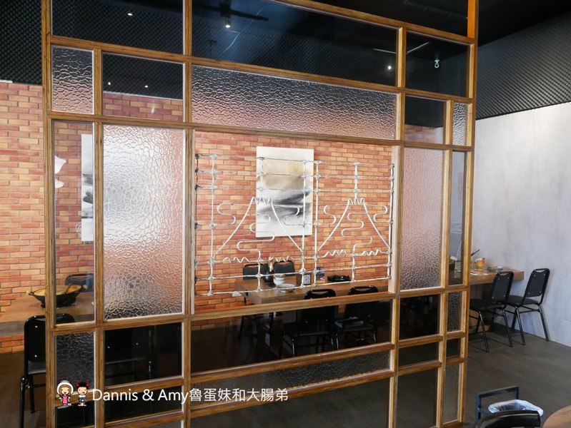 《新竹美食》復古好拍又好吃的火鍋餐廳推薦-韋爐復刻食鍋。自助式計價想吃什麼拿什麼。新鮮現切肉品夜間限定時段肉量激增三倍優惠。814冰棒,明治冰淇淋吃到飽 ︱(影片) 《新竹美食》復古好拍又好吃的火鍋餐廳推薦-韋爐復刻食鍋。自助式計價想吃什麼拿什麼。新鮮現切肉品夜間限定時段肉量激增三倍優惠。814冰棒,明治冰淇淋吃到飽 ︱(影片)