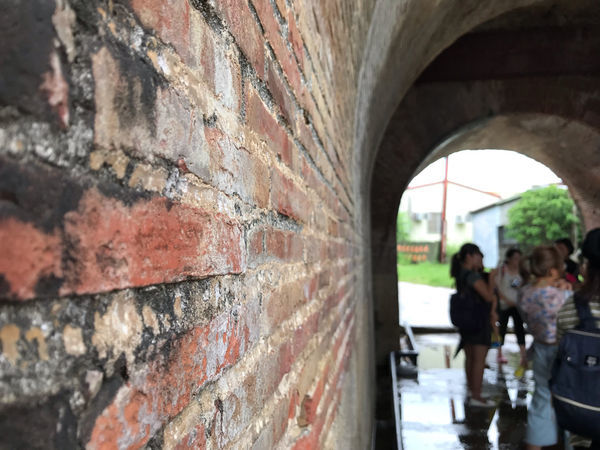 《恆春住宿》亞森川渡假民宿|夜間潮間帶探險與古城導覽