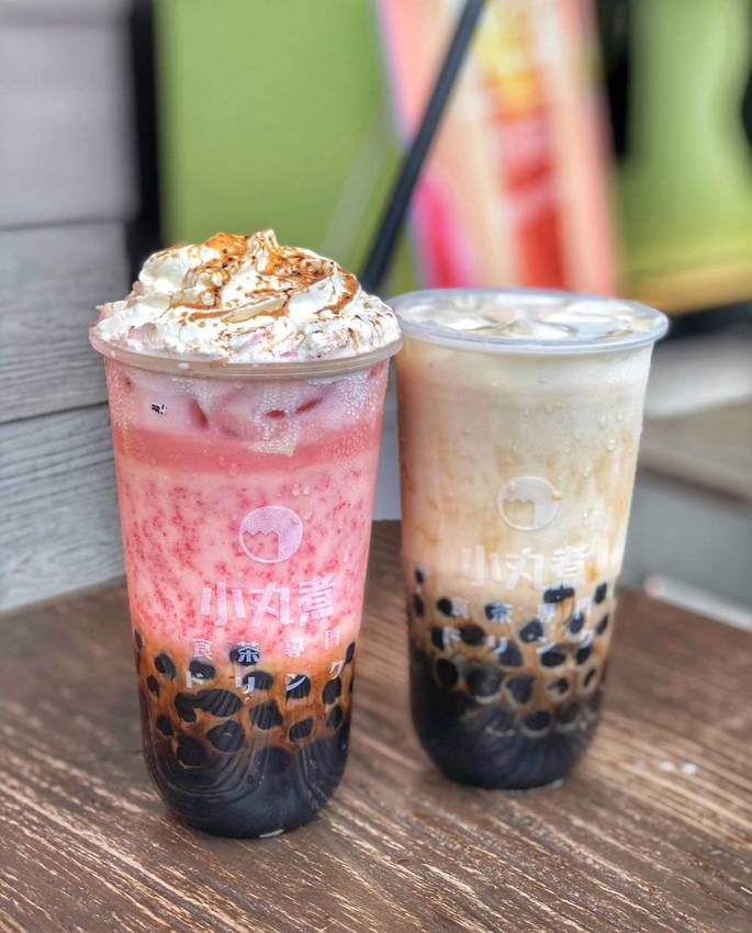 嘉義人氣飲料【小丸煮食茶專門】涼夏西瓜季新品消暑新上市 ! 「銀波布丁奶茶」最強聯名款讓你一次滿足飲料與甜點雙享受 | 小白只饗ㄔ美食