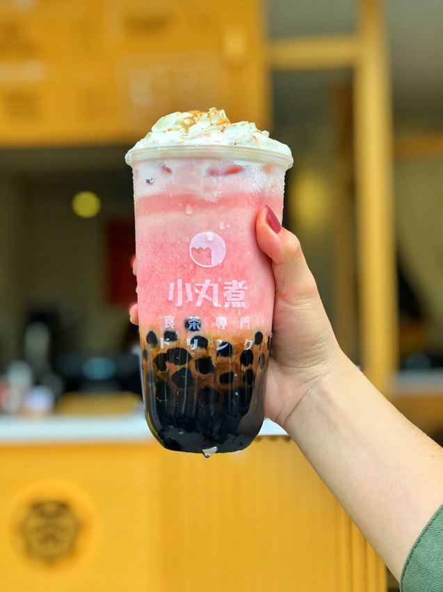 嘉義人氣飲料【小丸煮食茶專門】涼夏西瓜季新品消暑新上市 ! 「銀波布丁奶茶」最強聯名款讓你一次滿足飲料與甜點雙享受 | 小白只饗ㄔ美食